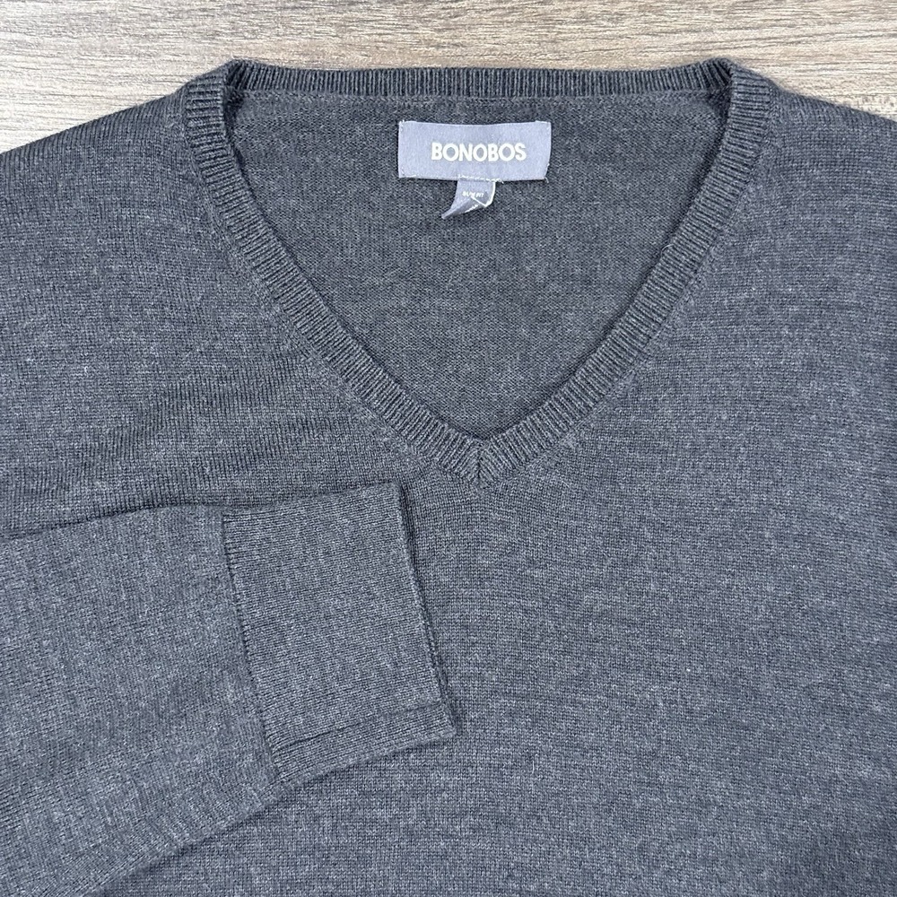 Bonobos Sweater Charcoal Gray VNeck Medium 100% Merino Wool Pullover Lightweight